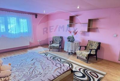 Casă cu 3 camere cu Teren 356 Mp în Central - 17