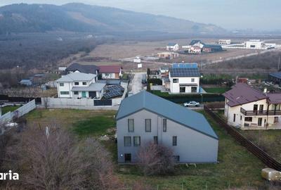 Casă cu 5 camere cu Teren 1150 Mp în Sânpetru - 14