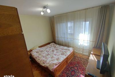 Apartament cu 3 camere decomandat în Decebal - 2