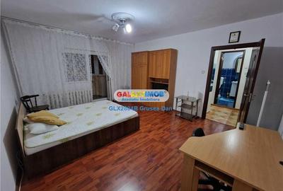 Garsonieră decomandată, mobilată în Panduri - 1