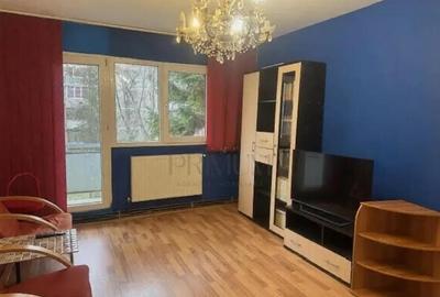 Apartament cu 3 camere semidecomandat în Semicentral - 2