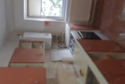 Inchiriere apartament 3 camere zona Soarelui - 4