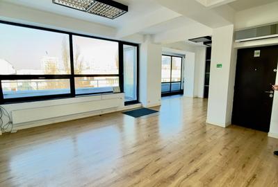 Apartament cu 3 camere semidecomandat, mobilat în Dorobanți