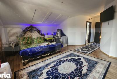 Casă cu 7 camere cu Teren 292 Mp în Central - 13