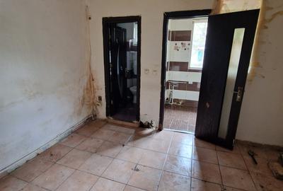 Garsonieră semidecomandată în Titan