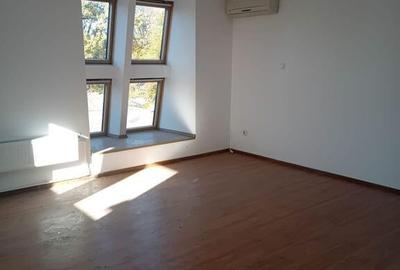 De vanzare Casa D+P+2E+M in zona ultracentrala id... - 2