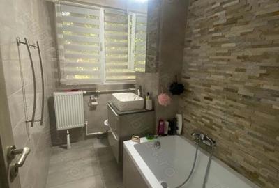 Apartament cu 2 camere decomandat în Berceni - 2