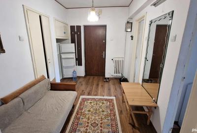 Inchiriez apartament 2 camere decomandate zona centrala - 2