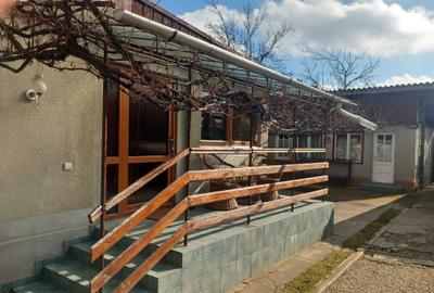 Casă cu 4 camere în Central - 4