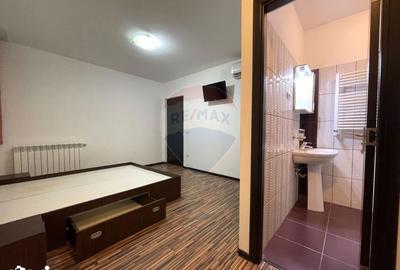 Casă cu 5 camere cu Teren 110 Mp în Palazu Mare - 7