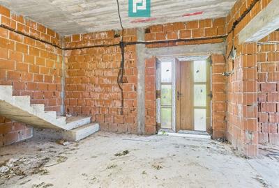 Casă la roșu, P+1, în localitatea Beliu, Arad - 2