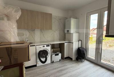 Casă cu 6 camere cu Teren 1875 Mp în Luna - 1