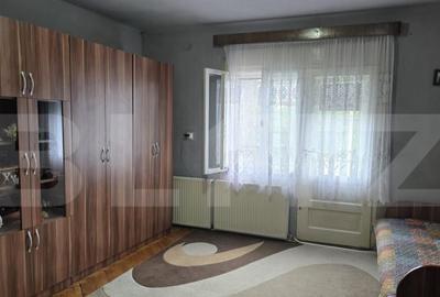 Casă cu 2 camere cu Teren 252 Mp în Botizului
