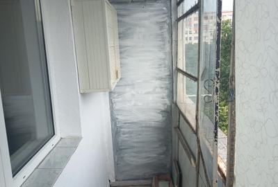 Apartament cu 2 camere decomandat în Berceni - 11