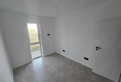 Apartament cu 3 camere decomandat în Girocului - 9