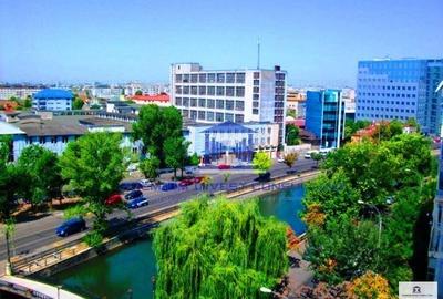 Spațiu comercial, de 70 mp, în P-ța Unirii