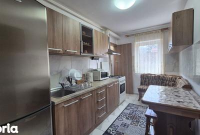Apartament cu 2 camere, mobilat în Central