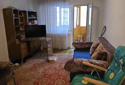 Apartament cu 2 camere decomandat în Valea Azugii - 1