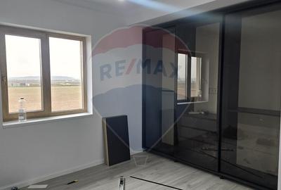 Casă cu 5 camere cu Teren 400 Mp în Dobroești - 5