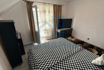 Casă cu 5 camere cu Teren 350 Mp în Ișalnița - 10