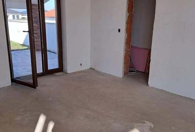 Casă cu 4 camere cu Teren 500 Mp în Odoreu - 8