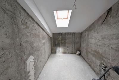 Duplex cu 4 camere cu Canalizare în Central - 19