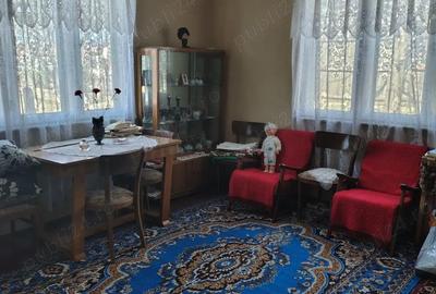 Casă cu 4 camere cu Teren 324 Mp în Central - 2