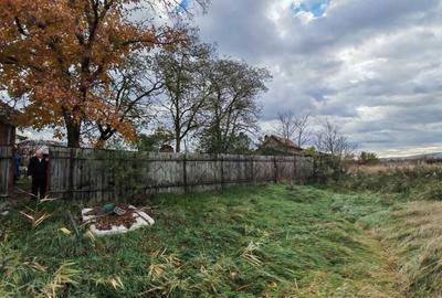 Teren de 1238 mp, în Apahida - 4