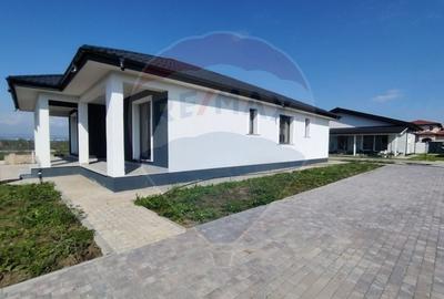 Casă cu 4 camere cu Teren 500 Mp în Vânători - 3