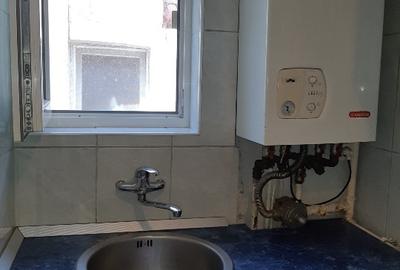 Apartament cu 3 camere semidecomandat în Gorjului - 9
