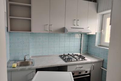 Garsonieră decomandată în Central - 2