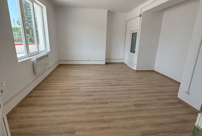 Hala si clădire apartamente  pentru muncitori 1144 mp- direct de la proprietar! - 2