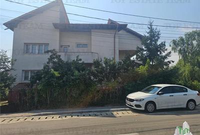 Vila spatioasa 6camere+garaj in centru Bolintin-Deal