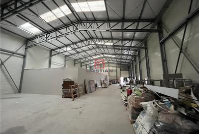 Spațiu comercial, de 1,525 mp, în Central - 4