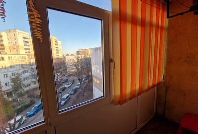 Vest, se vinde apartament semidecomandat trei camere ,pret 52000 euro negociabil - 7