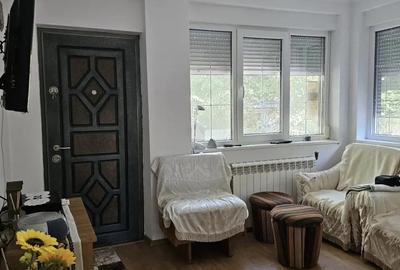 Vand casa cu teren in Barlad,zona privilegiata,str.A.Vlaicu 26.Am coborat pretul 85..000 euro. - 2