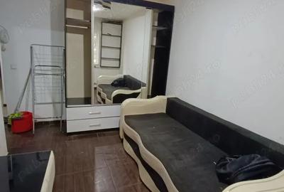 Vand garsoniera in zona Salaj