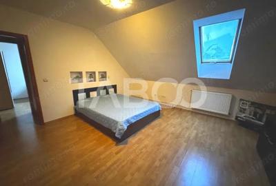 Apartament cu 4 camere decomandat, mobilat în Vasile Aaron - 2