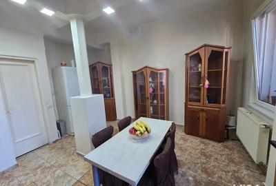 Apartament cu 4 camere semidecomandat, mobilat în Victoriei - 1