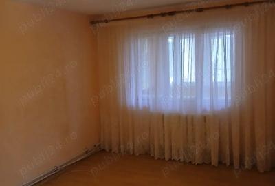 Vand ap 3 camere decomandat parter balcon anchis termpan pre? 70000 euro - 2