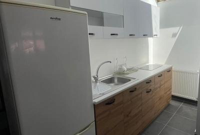 Apartament cu 2 camere decomandat în Zamora