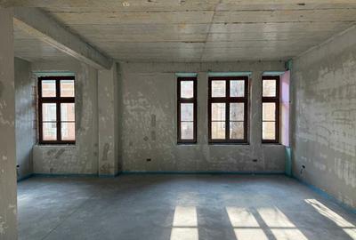 Spațiu comercial, de 50 mp, în Central - 2