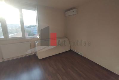 Apartament cu 3 camere semidecomandat în Alexandru Obregia - 14