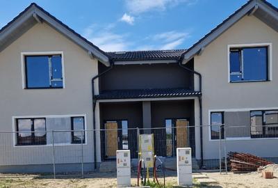 Duplex cu 4 camere cu Teren 333 Mp în Moșnița Nouă - 2