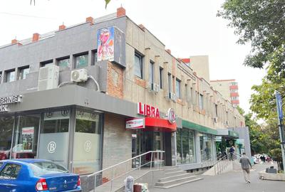 Vanzare spatiu stradal – 90 mp utili, chirias stabil, Piata Sudului - 2