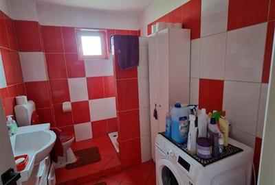 Casă cu 5 camere cu Teren 380 Mp în Nufărul - 7