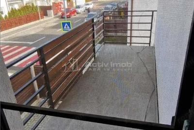 Casă cu Teren 300 Mp în Central - 1