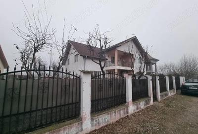 Casă cu 5 camere cu Teren 510 Mp în Bujoreni - 4