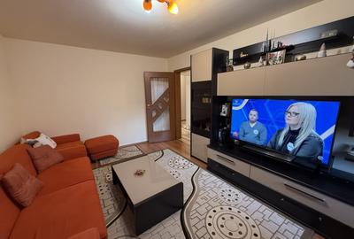 Apartament 4 camere, decomandat, 83mp, Sarari, zona Piscina Sanziana - 2