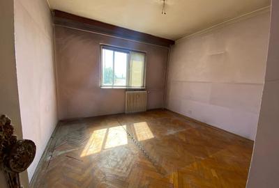 Oferta rară ! Apartament 3 camere Centru Vasile Alecsandri, 2 bai - 3